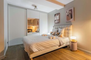 Iron/ironing board, WiFi, bed sheets - L'Élégance Parisienne à deux pas du Louvre (Paris)