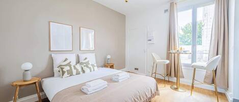 Fer et planche à repasser, Wi-Fi, draps fournis