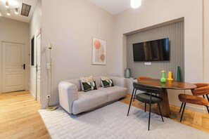Living area - Chic 3 pièces climatisé au cœur de Sentier (Paris)