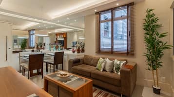 Apartamento, para fumantes | 2 quartos