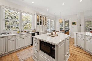 独立别墅, 5 间卧室 | 私人厨房 | 冰箱、烤箱、茶具/咖啡用具、烤面包机