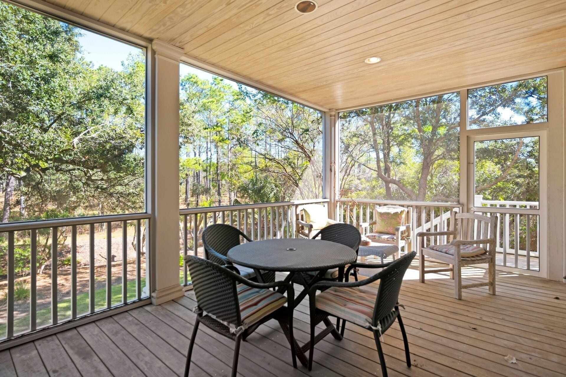 House, 5 Bedrooms | Outdoor dining