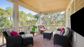 Rumah, 5 kamar tidur | Area keluarga | Smart TV