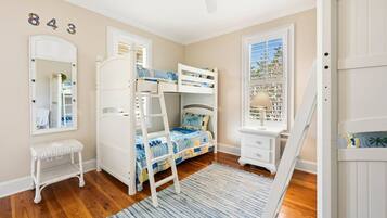 Casa, 5 quartos | 5 quartos, Wi-Fi de cortesia