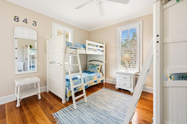 Casa, 5 quartos | 5 quartos, Wi-Fi de cortesia