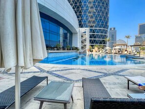 Outdoor pool - Vogue Park Tower near DIFC Metro Station (Dubai)