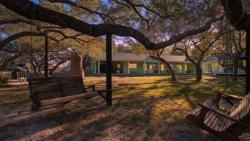 House, 1 Bedroom | Property grounds