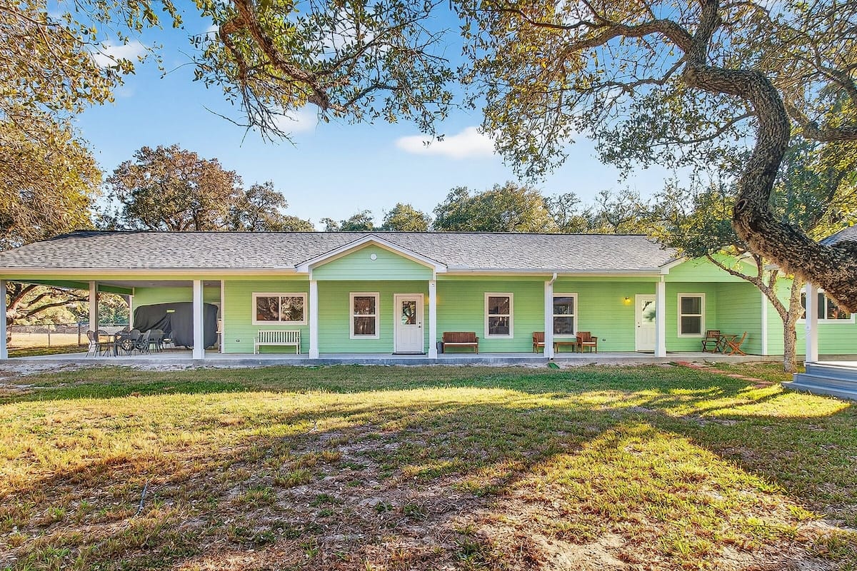 House, 1 Bedroom | Exterior