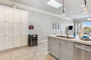 Private kitchen - 1947 S Fletcher 2 Bedroom Townhouse (Fernandina Beach)