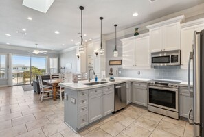 Townhome, 3 Bedrooms | Private kitchen - 1947 S Fletcher 2 Bedroom Townhouse (Fernandina Beach)