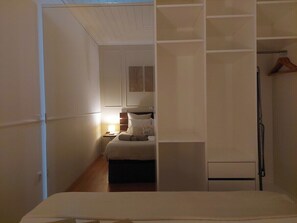 Bügeleisen/Bügelbrett, kostenloses WLAN, Bettwäsche