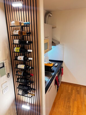 Fridge, oven, stovetop, dishwasher - The Sommelier's Stop Romantic & Wine (Firenze)