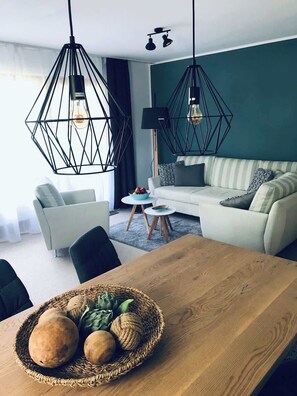 TV, video games, offices - Wanderlust Chiemgau (Bad Endorf)