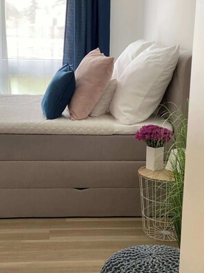 المنشأة من الداخل