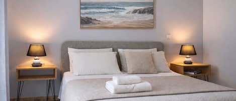 Iron/ironing board, WiFi