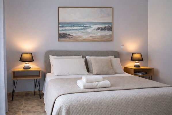 Iron/ironing board, WiFi - Delux Maisonete 3 Country House with Mountain View, Private Garden and Wi-Fi (Κυρά Χρυσικού)