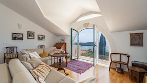 TV - Grand view Orasac by Villas Guide (Dubrovnik)