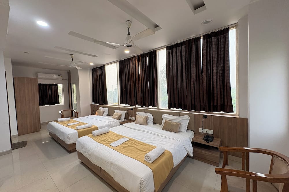 Hotel Silver Bell - Behta