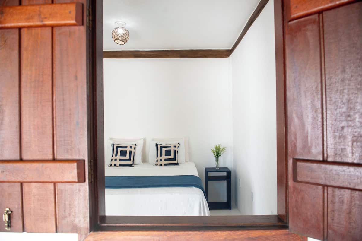 Classic Suite | Blackout drapes, iron/ironing board, free WiFi