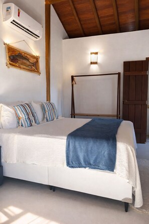 Deluxe Suite, Lanai, Partial Sea View | Blackout drapes, iron/ironing board, free WiFi - Pousada Lua Cheia Praia do Espelho (Porto Seguro)