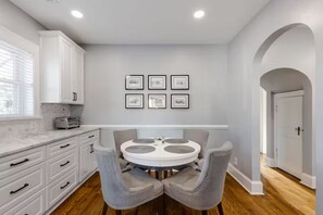 Dining - Cozy Cape with fenced yard near Carytown (Richmond)