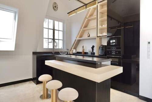 Luxury apartment with a view of the Rhine - Stylish living with a panoramic view