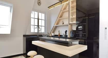 Luxury apartment with a view of the Rhine - Stylish living with a panoramic view