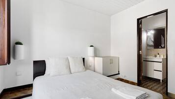 1 sovrum, strykjärn/strykbräda, wi-fi och sängkläder