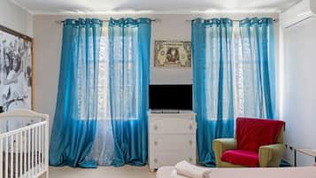 1 dormitorio y ropa de cama