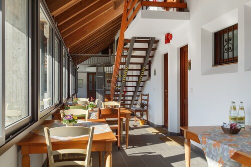 Guest House '1 Polse Di San Pieri Camera Han' with Shared Terrace, Shared Garden and Wi-Fi