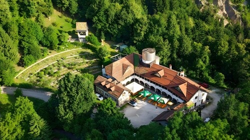 Guest House '6a Polse Di San Pieri Family Room' with Shared Terrace, Shared Garden and Wi-Fi