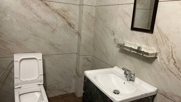 Apartamento, 3 habitaciones, accesible para personas con discapacidad, fumadores | Baño