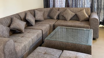 Apartment, 3 Schlafzimmer, barrierefrei, Raucher | Wohnzimmer