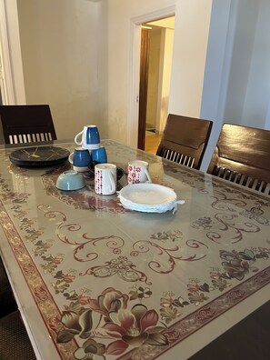 Apartament, 3 dormitoris, accessible, fumadors | Servei de restauració