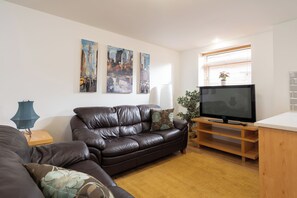 Apartamento, 2 habitaciones, fumadores | Sala de estar