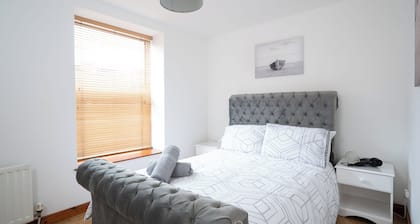 Apartment 2 Bedroom, Ballyhackamore