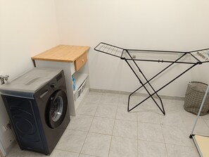 Interior - Seaside accommodation (Canari)