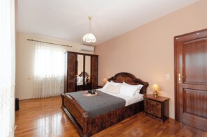 Internet, bed sheets - Two bedrooms with ensuite bathroom R2 (Rovinj)