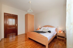 Internet, bed sheets - Two bedrooms with ensuite bathroom R2 (Rovinj)