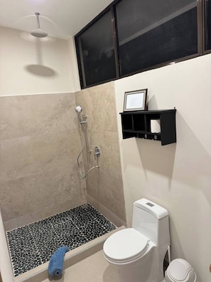 Room, 1 Bedroom, Accessible, Patio | Bathroom