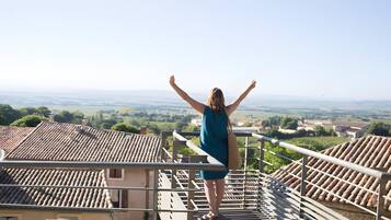 Enceinte de lâhĂ©bergement