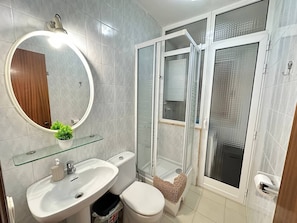 Bilik mandi berkongsi