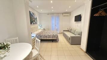 Phòng 4, phòng tắm dùng chung | Bàn ủi/dụng cụ ủi quần áo, truy cập Internet không dây miễn phí