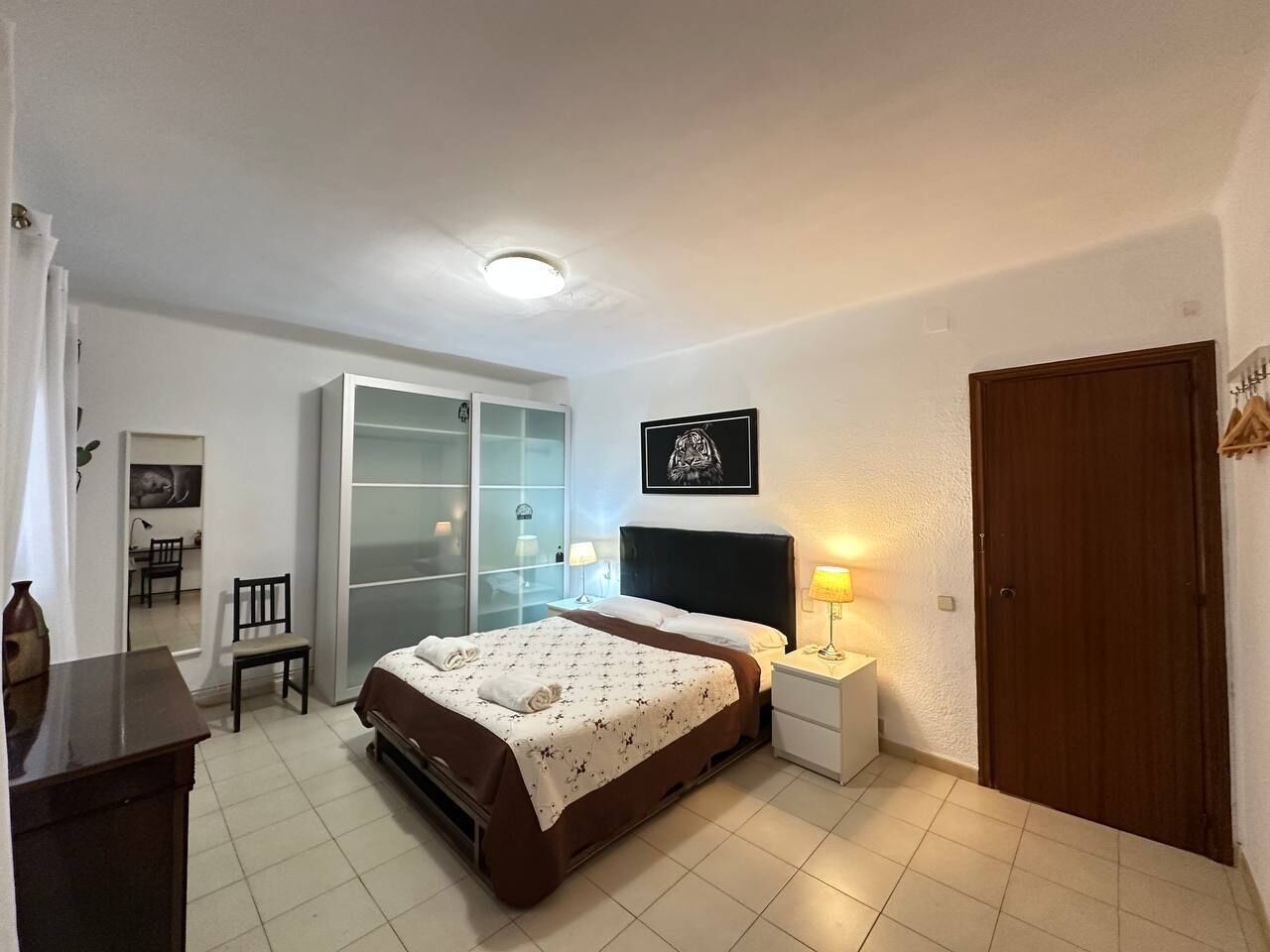 Double Room, Shared Bathroom | Seterika/papan seterika, Wi-fi percuma, cadar katil 