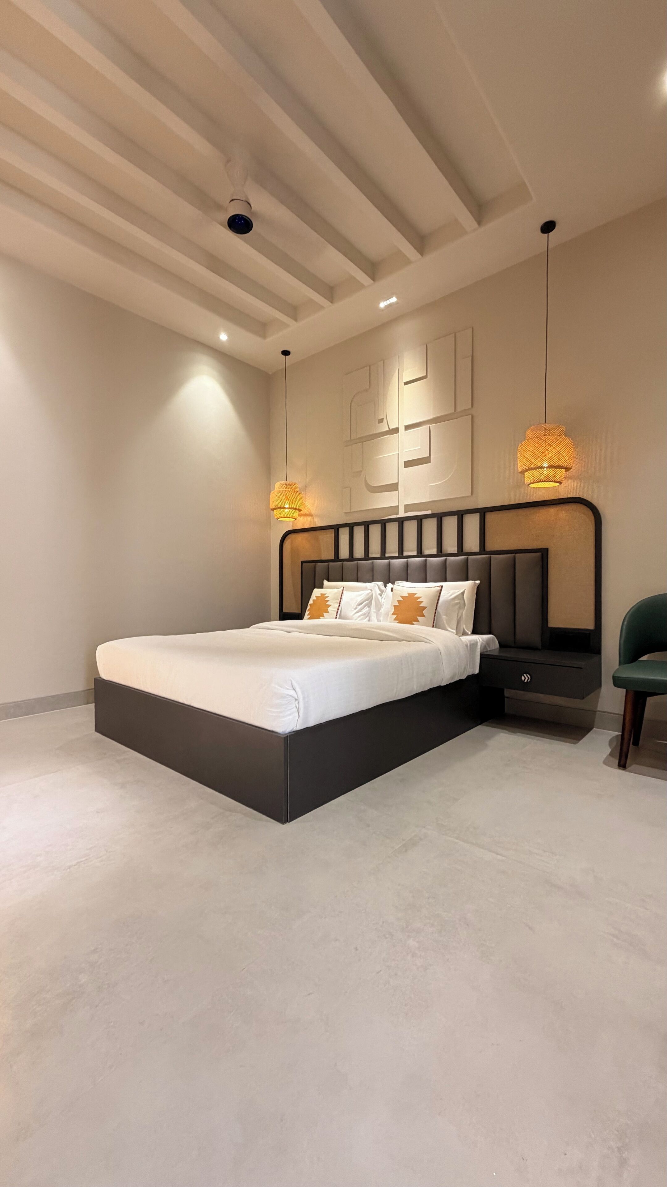 奢華雙人房 | 埃及棉床單、高級寢具、記憶棉床墊、迷你吧