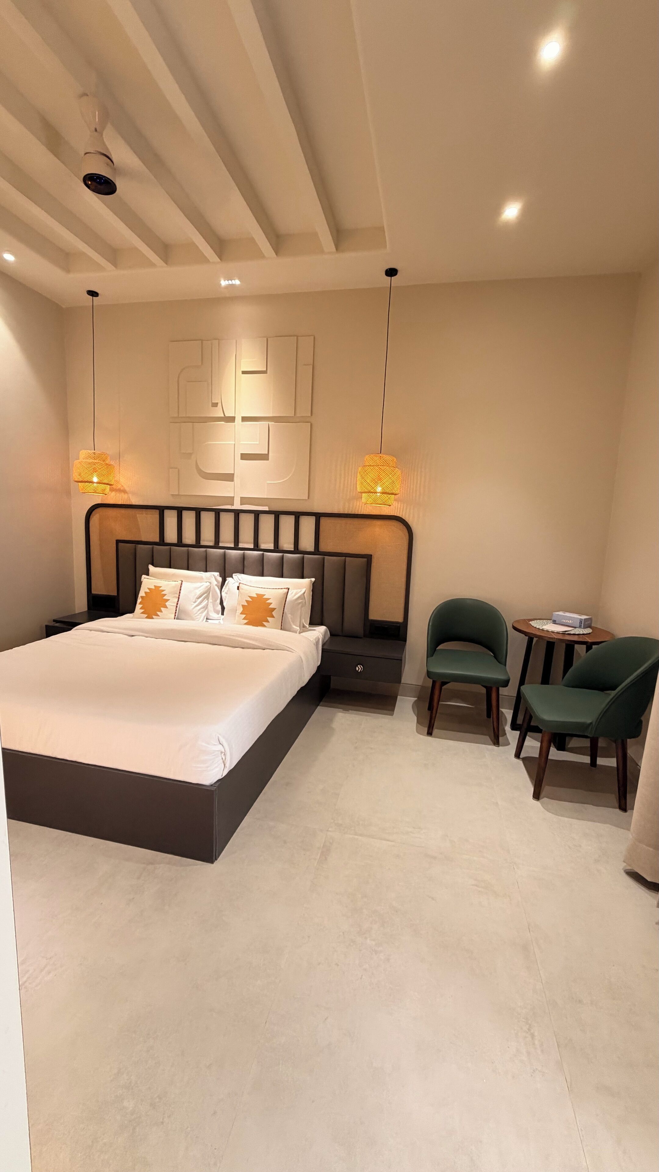 奢華雙人房 | 埃及棉床單、高級寢具、記憶棉床墊、迷你吧