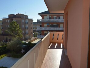 Balcony - Comfortable Family Flat Near Ponente Beach (Caorle)