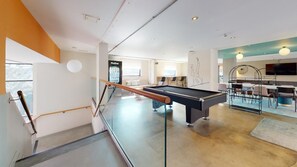 Games room - Student Only Haywood House (London)