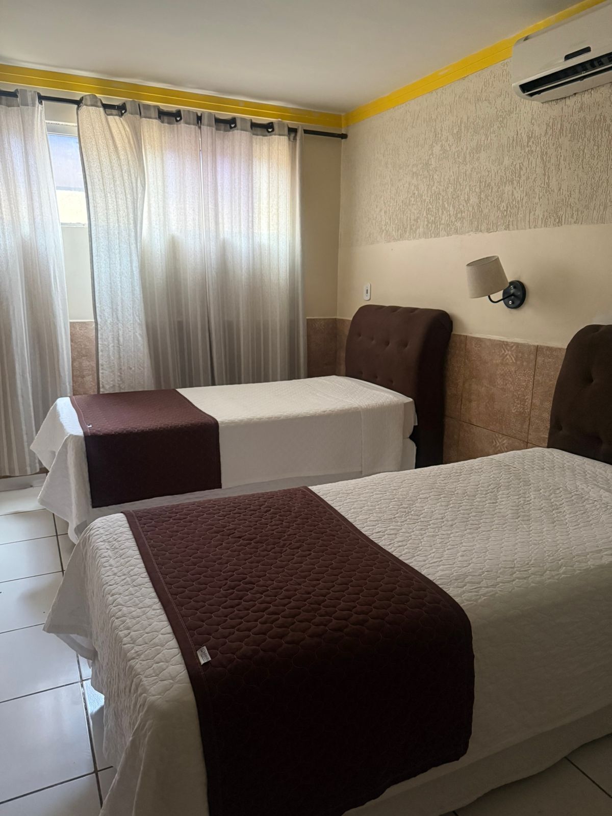 Comfort Twin Room | Desk, laptop workspace, iron/ironing board, free WiFi