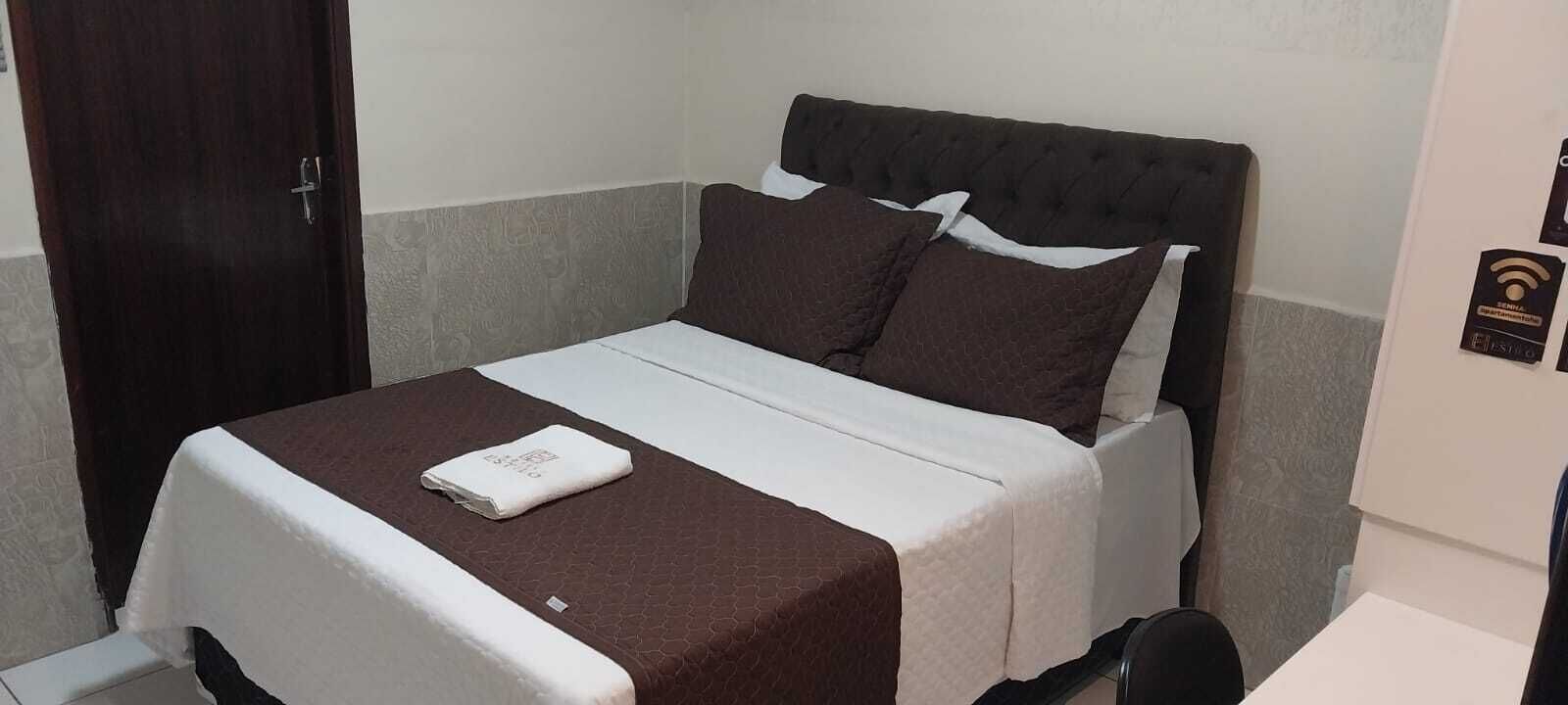 Desk, laptop workspace, iron/ironing board, free WiFi